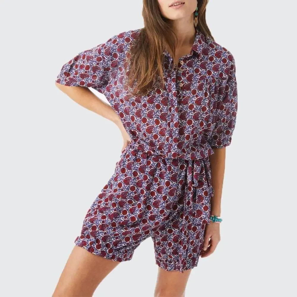 XIRENA Grady Romper Size XS White Blue Red‎ Floral Paisley Lightweight Casual